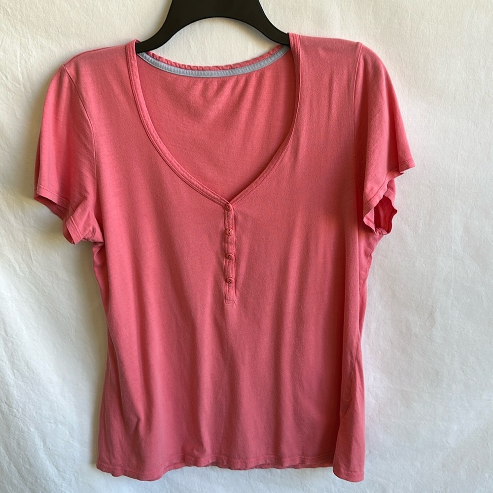 Nautica peach deep V-neck cotton short sleeve top, size L